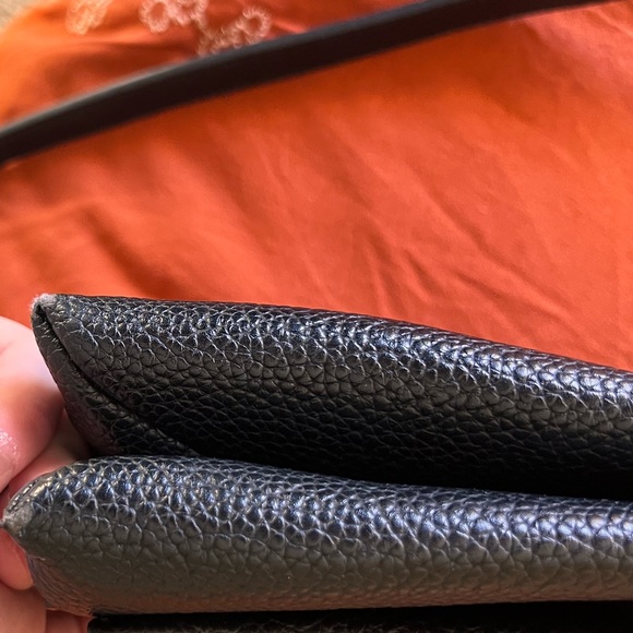 A new day black faux leather Crossbody with gold hardware - Picture 6 of 10